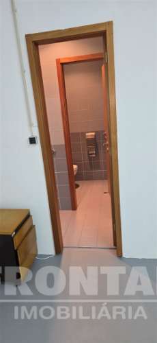 Armazém para Arrendamento na Maia