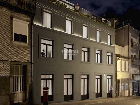 Apartamento T2 Duplex no Bairro de Cedofeita