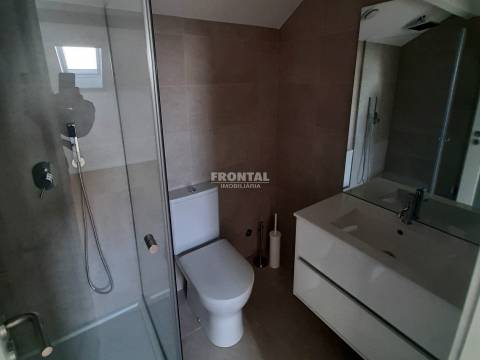 Amplo apartamento T1+1 Remodelado - Arrendamento | Francos, Ramalde, Porto