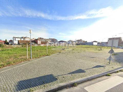 Terreno Const. Altura à Areosa - para permuta