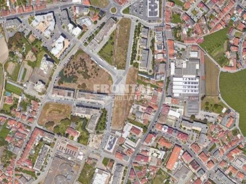 Terreno Const. Altura à Areosa - para permuta