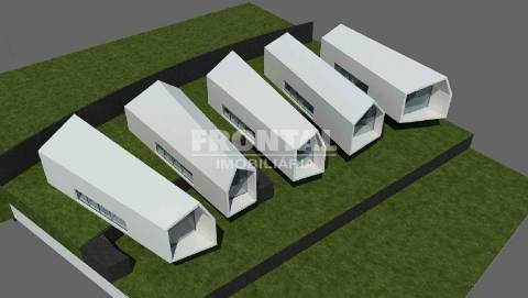 Terreno para 17 Moradias ao Rio Douro