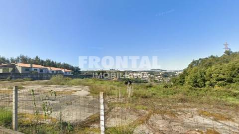 Terreno para 17 Moradias ao Rio Douro