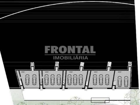 Terreno para 17 Moradias ao Rio Douro