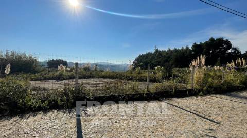 Terreno para 17 Moradias ao Rio Douro