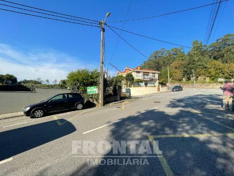 Terreno para 17 Moradias ao Rio Douro