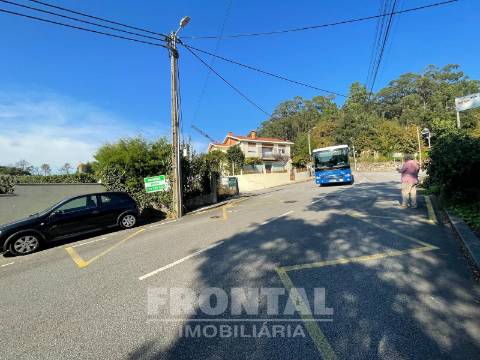 Terreno para 17 Moradias ao Rio Douro