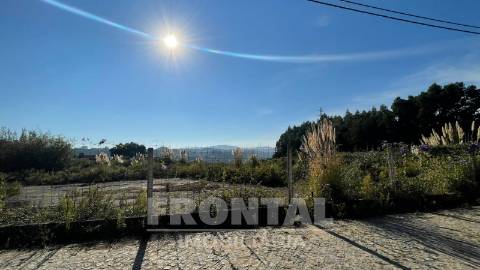 Terreno para 17 Moradias ao Rio Douro