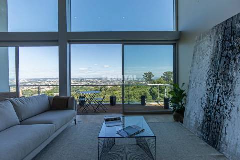 Apartamento T0 com Vistas Fantásticas