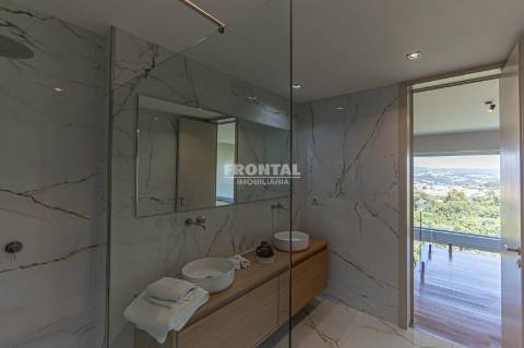 Apartamento T0 com Vistas Fantásticas