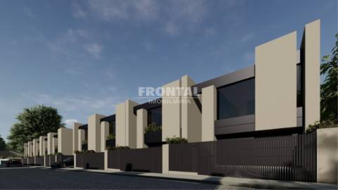 Moradia T3 Nova em São Pedro da Cova