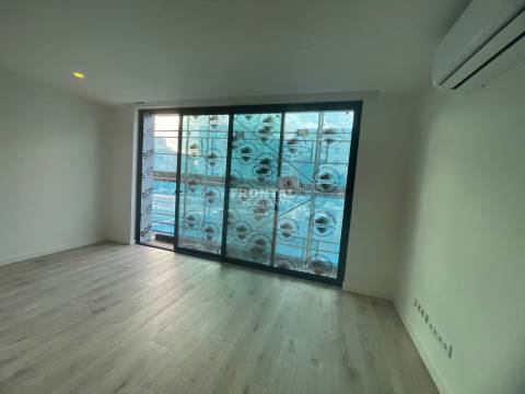 Venda de apartamento T0 novo na Baixa do Porto | Bonfim, Porto