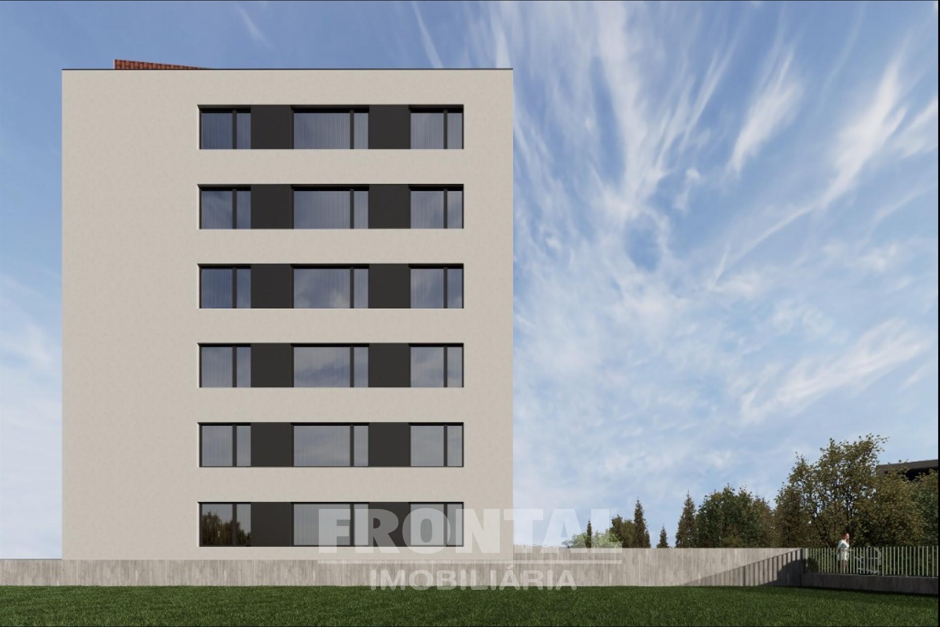Apartamento T2+1 com Sótão + Garagem | Arca D’Água, Paranhos, Porto