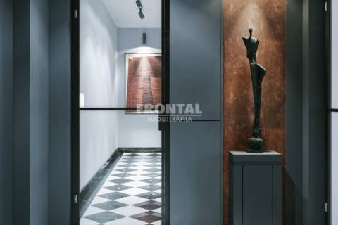 Loja junto à Praça da Batalha