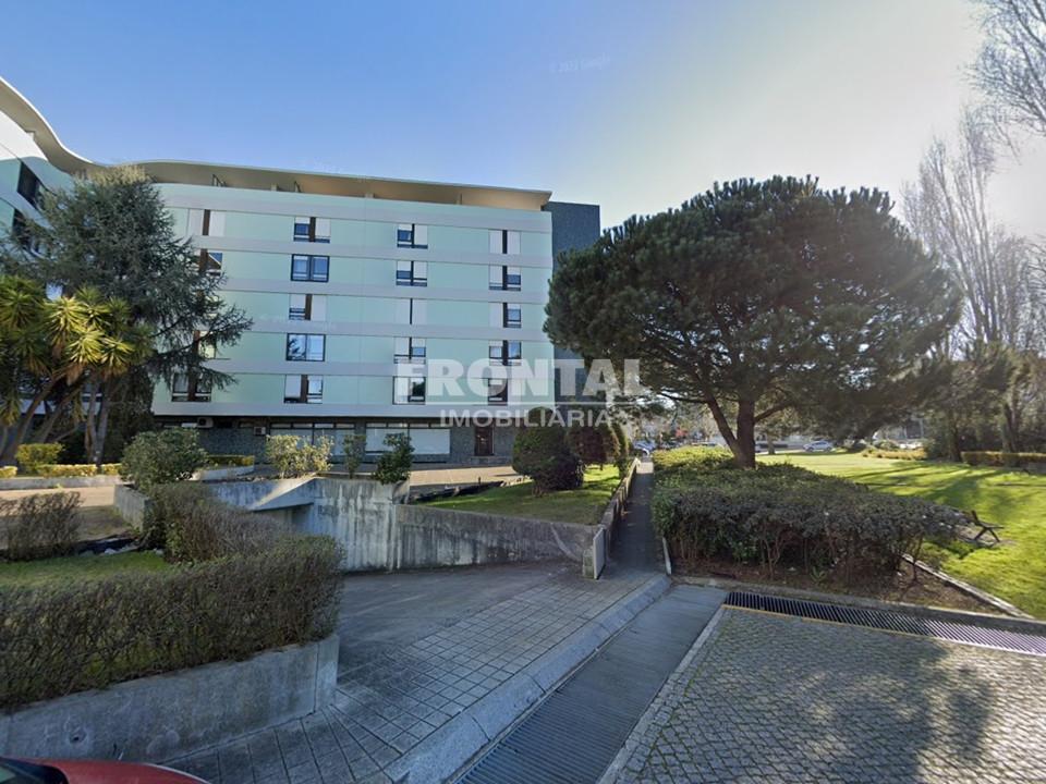 Lugar de Garagem para Venda | Polo Universitário, Hospital São João, Porto