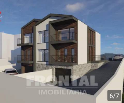 Moradia T4 Geminada - 300 m2 | Centro De Mirandela, Bragança