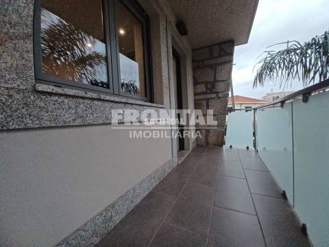 Moradia T3 c/ Piscina em Monte dos Burgos