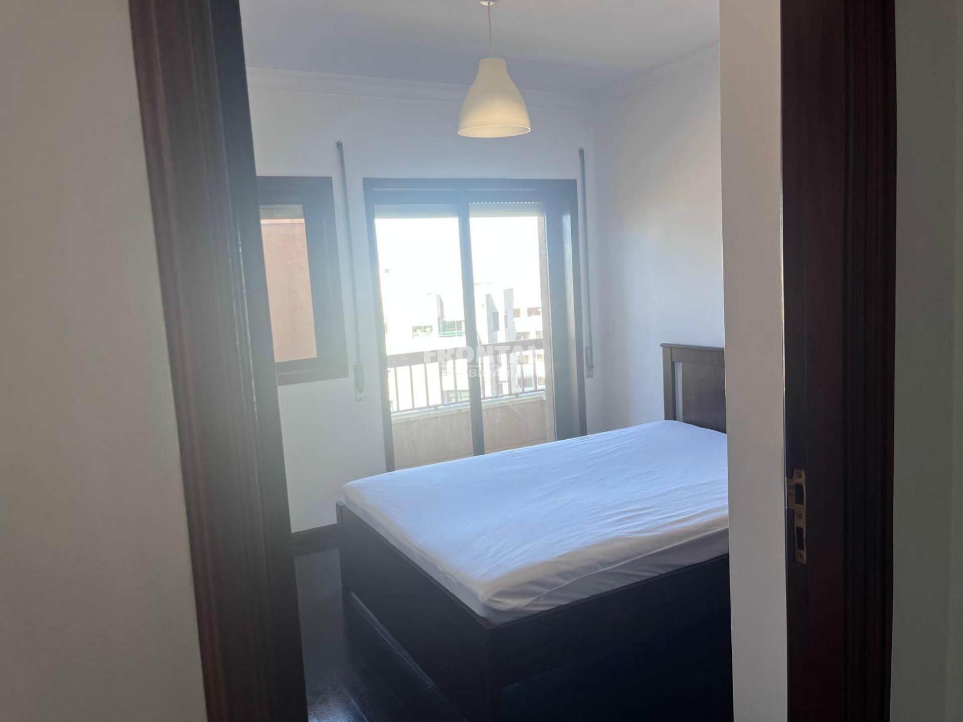 Apartamento T1 à Av. Fernão Magalhães