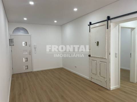 T2 com Terraço + Loja – Oportunidade 2 em 1