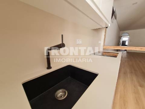 T2 com Terraço + Loja – Oportunidade 2 em 1