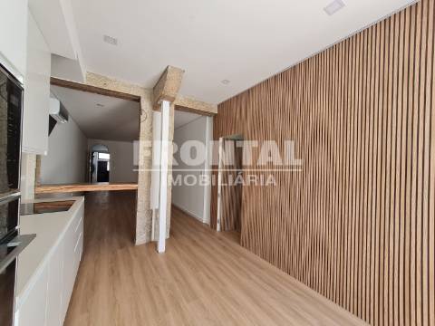 T2 com Terraço + Loja – Oportunidade 2 em 1