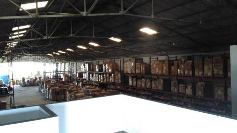 Armazém  Venda em São Pedro Fins,Maia