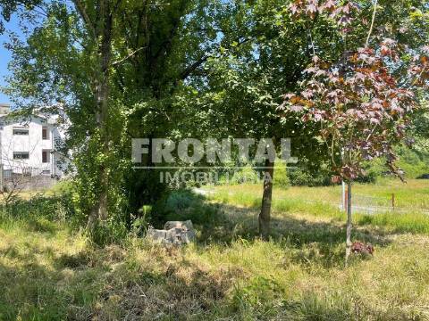 Terreno à venda – Oliveira do Douro