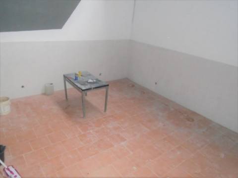 Loja  Venda em Águas Santas,Maia