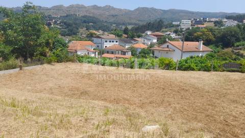 Terreno com Projeto Aprovado – 1392 m²