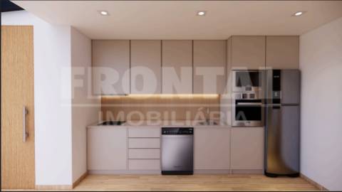 Moradia T4 com Jardim | Ramada Alta – Porto