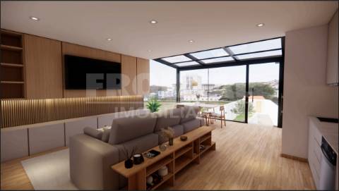 Moradia T4 com Jardim | Ramada Alta – Porto