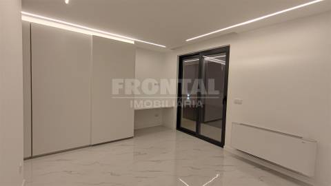 Moradia T3 Nova com Piscina - Sôpo