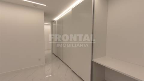 Moradia T3 Nova com Piscina - Sôpo