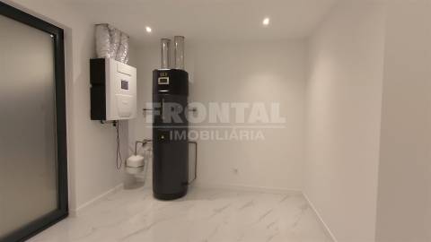 Moradia T3 Nova com Piscina - Sôpo