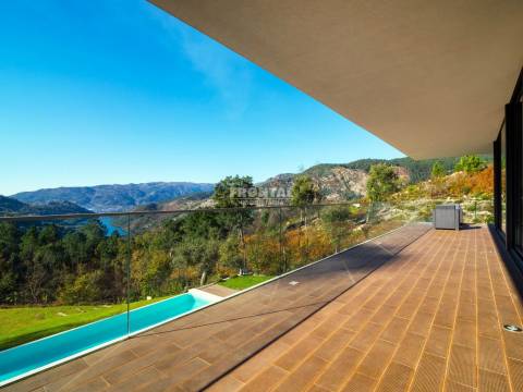 Moradia de Luxo - Gerês, Braga