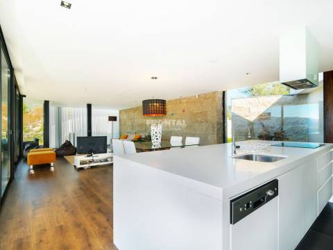Moradia de Luxo - Gerês, Braga
