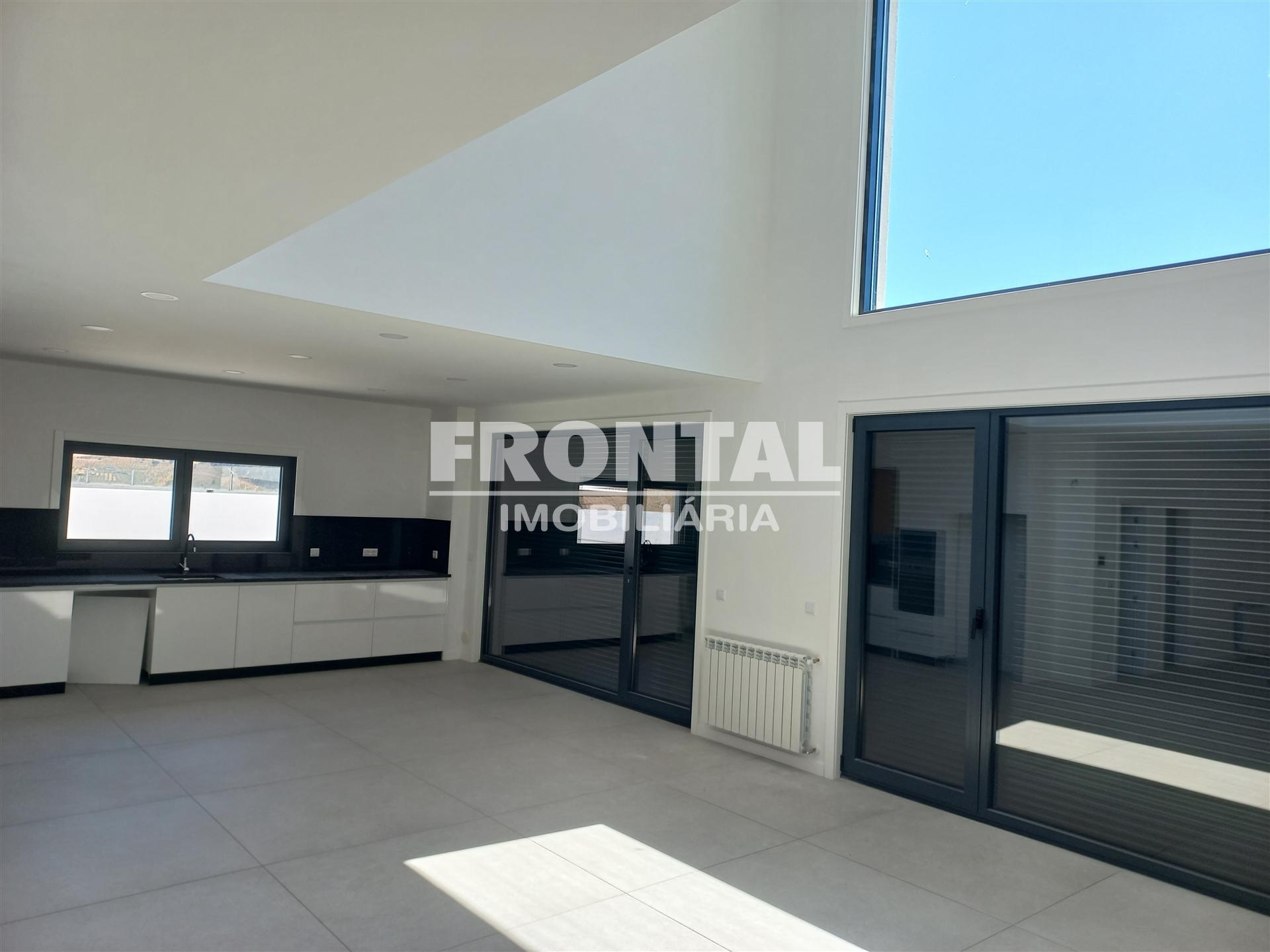 Moradia Isolada T4 Venda em Mirandela,Mirandela