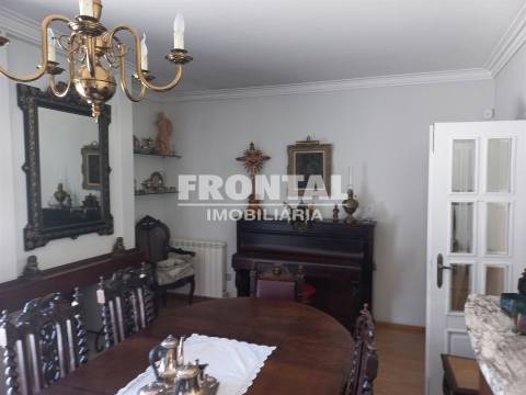 Moradia Geminada T4 Venda em Mirandela,Mirandela