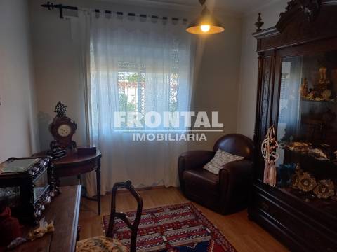 Moradia Geminada T4 Venda em Mirandela,Mirandela