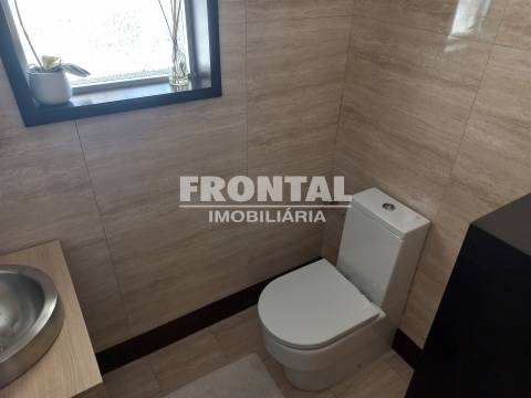 Moradia Geminada T4 Venda em Mirandela,Mirandela