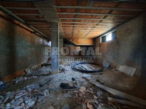Loja de destaque - Madalena, Vila Nova de Gaia