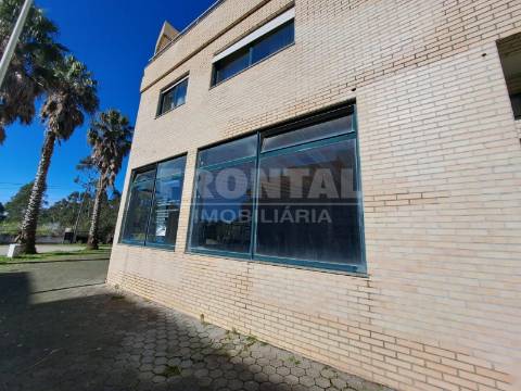 Loja de destaque - Madalena, Vila Nova de Gaia