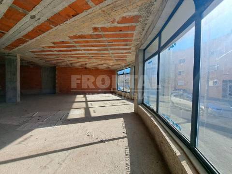 Loja de destaque - Madalena, Vila Nova de Gaia