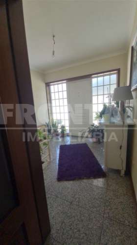 Moradia T3 com Terraços, Jardim e Muita Luz Natural – Grijó