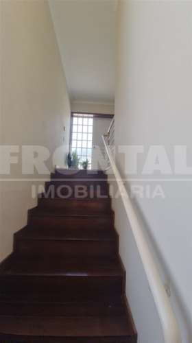 Moradia T3 com Terraços, Jardim e Muita Luz Natural – Grijó