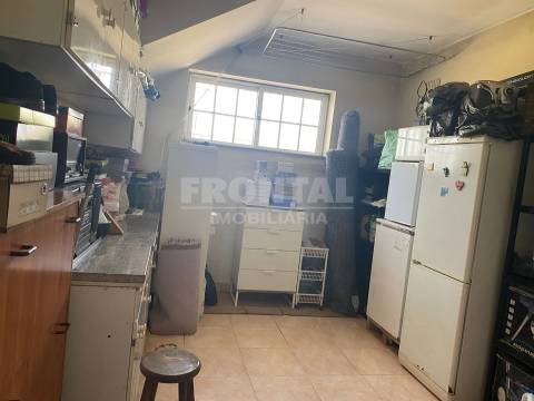 Moradia T3 com Terraços, Jardim e Muita Luz Natural – Grijó