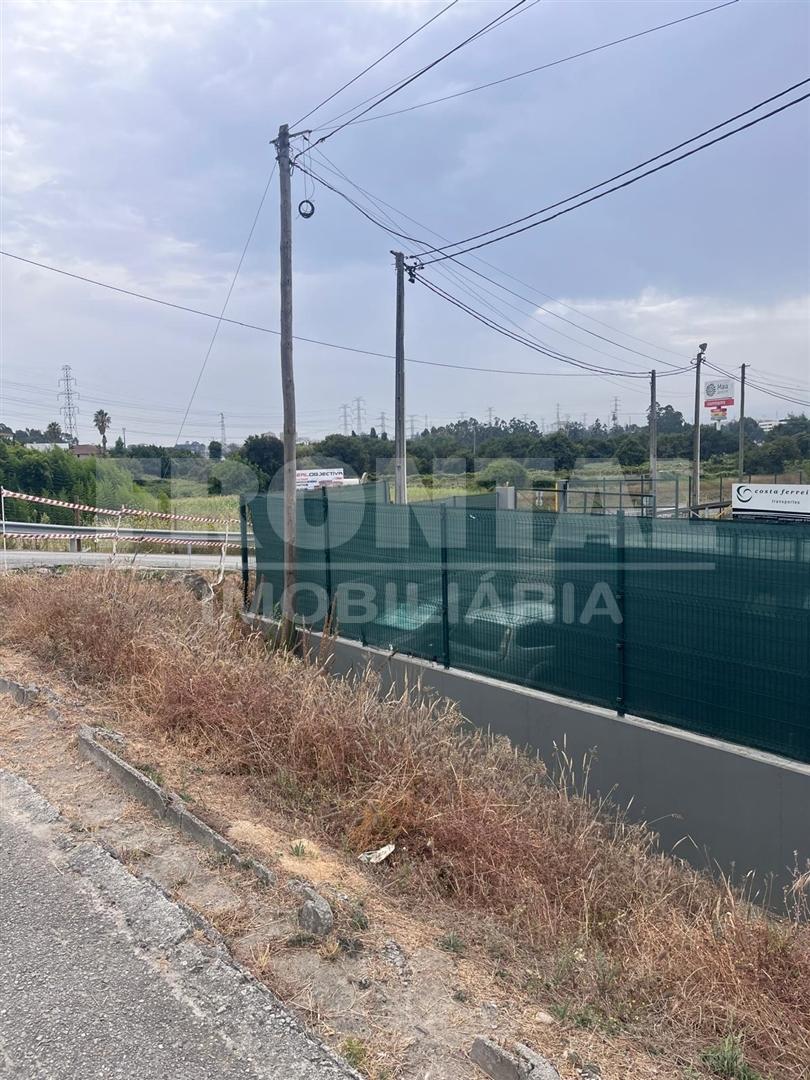 Terreno Para Venda – 6.000 m² &#124; Localização Estratégica junto ao Aeroporto