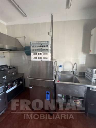 Moradia T3 + Espaço para Eventos - Santo Tirso, Porto