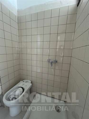 Arrendamento T4 – Centro do Porto (130 m²)