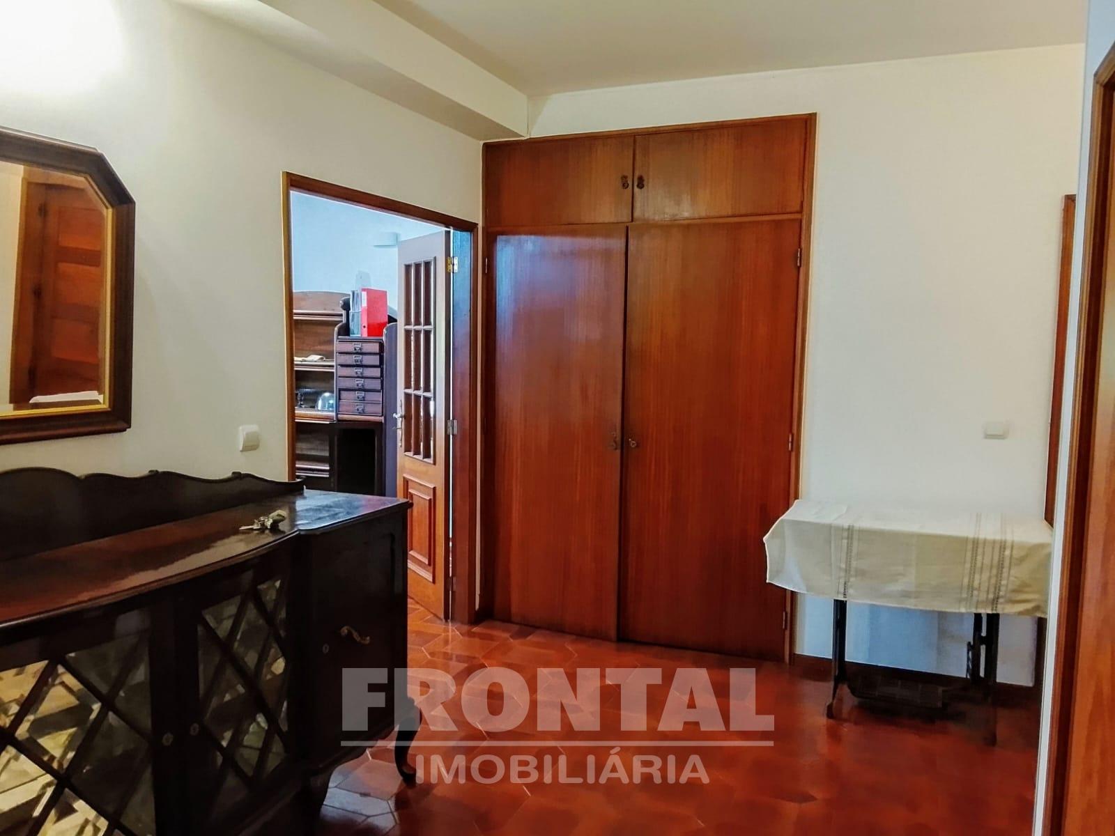 Arrendamento T3 com Varanda Espaçosa &#124; Vila do Conde, Porto